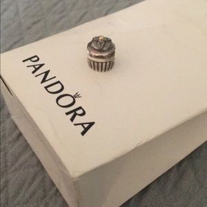 Pandora Charm- Cupcake